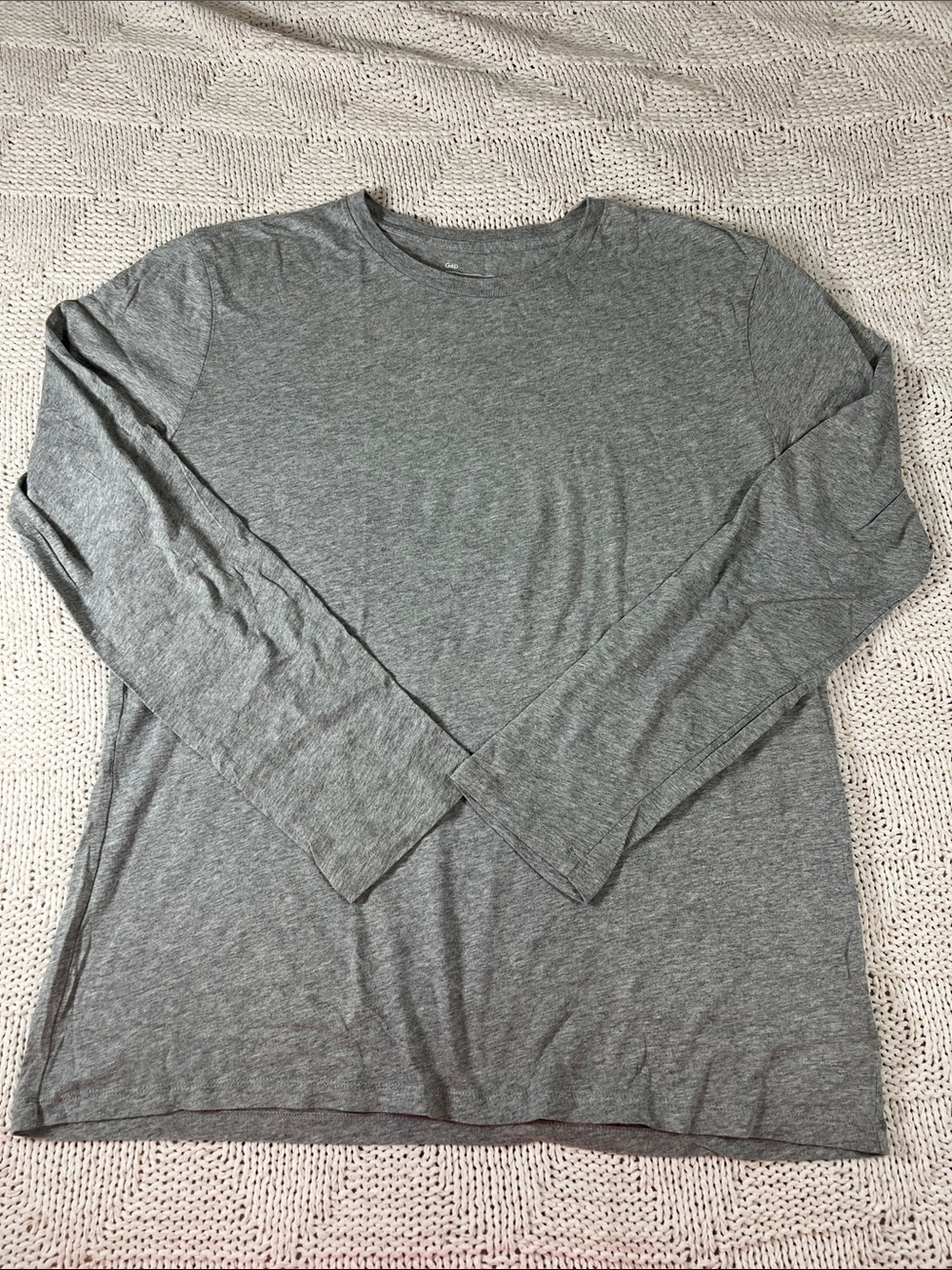Gap The Essential Crew Long Sleeve Shirt